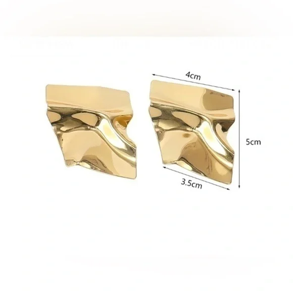 Gold Irregular Square Metal Stud
Earrings - Picture 5 of 6